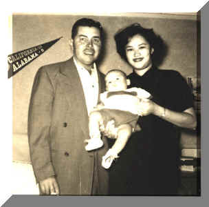 Momndad5.jpg (113262 bytes)