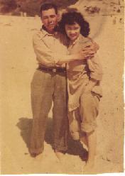 momndad3.jpg (7615 bytes)
